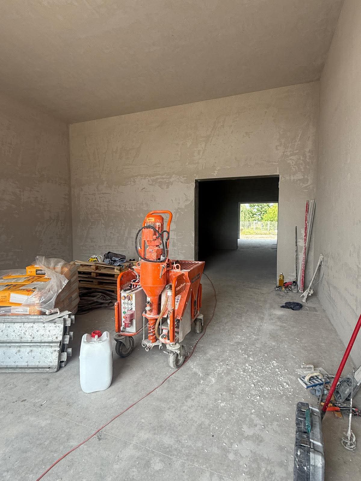 Lucrare de tencuială mecanizată Total Tehnic Construct